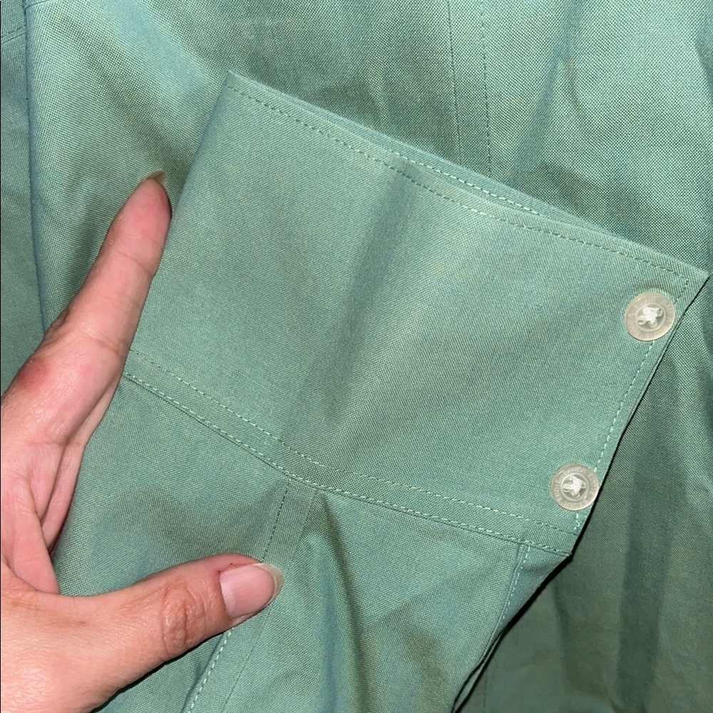Eddie Bauer Green Lightweight Shirt - Picture 4 of 4